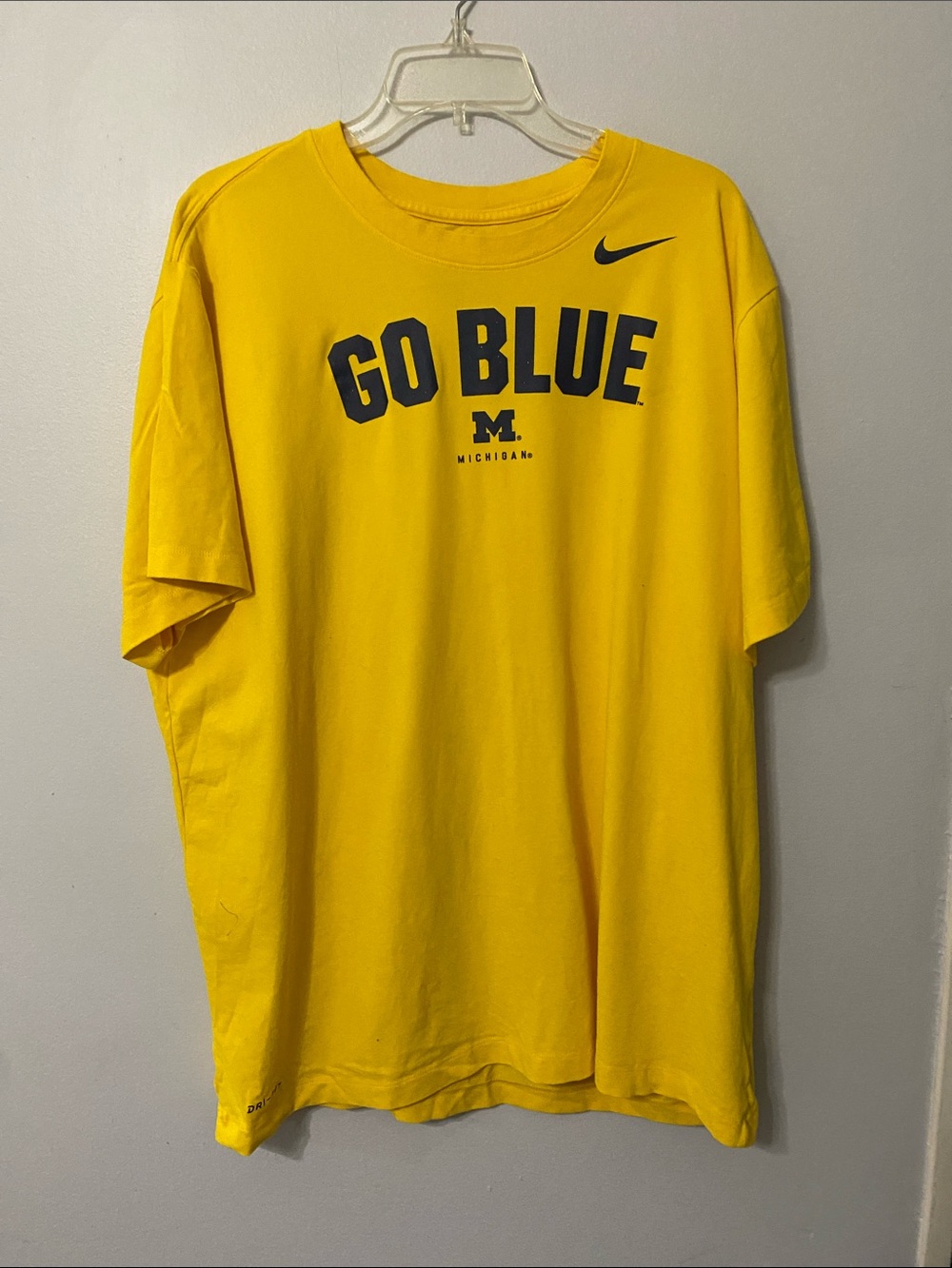 Nike Men’s Yellow 'Go Blue' Michigan Short Sleeve Tee
